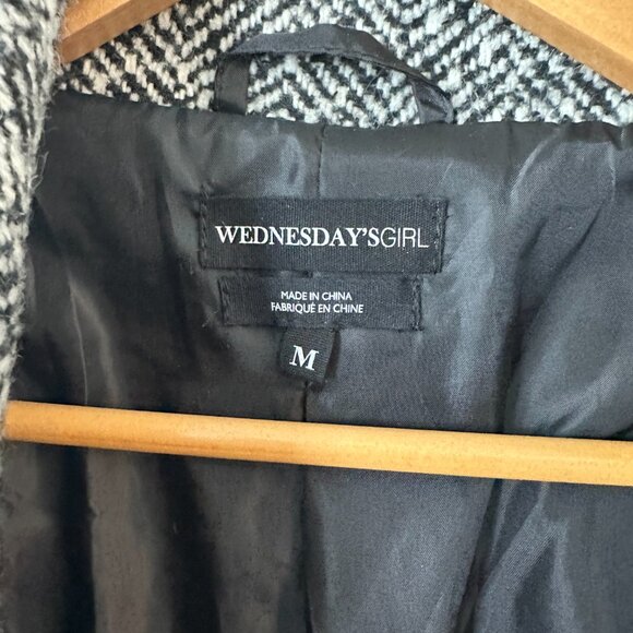 Womens medium long wool coat - Picture 4 of 5